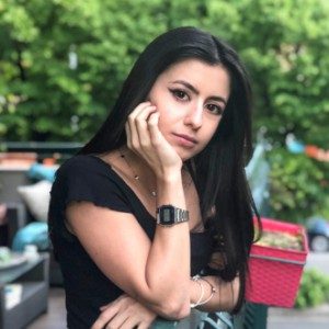 Foto di Roberta, Tutor privato/Aiuto compiti a Bari